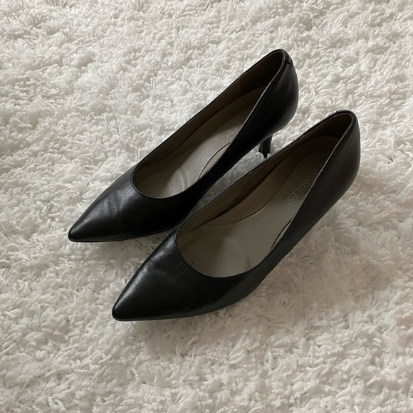 Aerosoles Black kitten heels - Picture 3 of 5